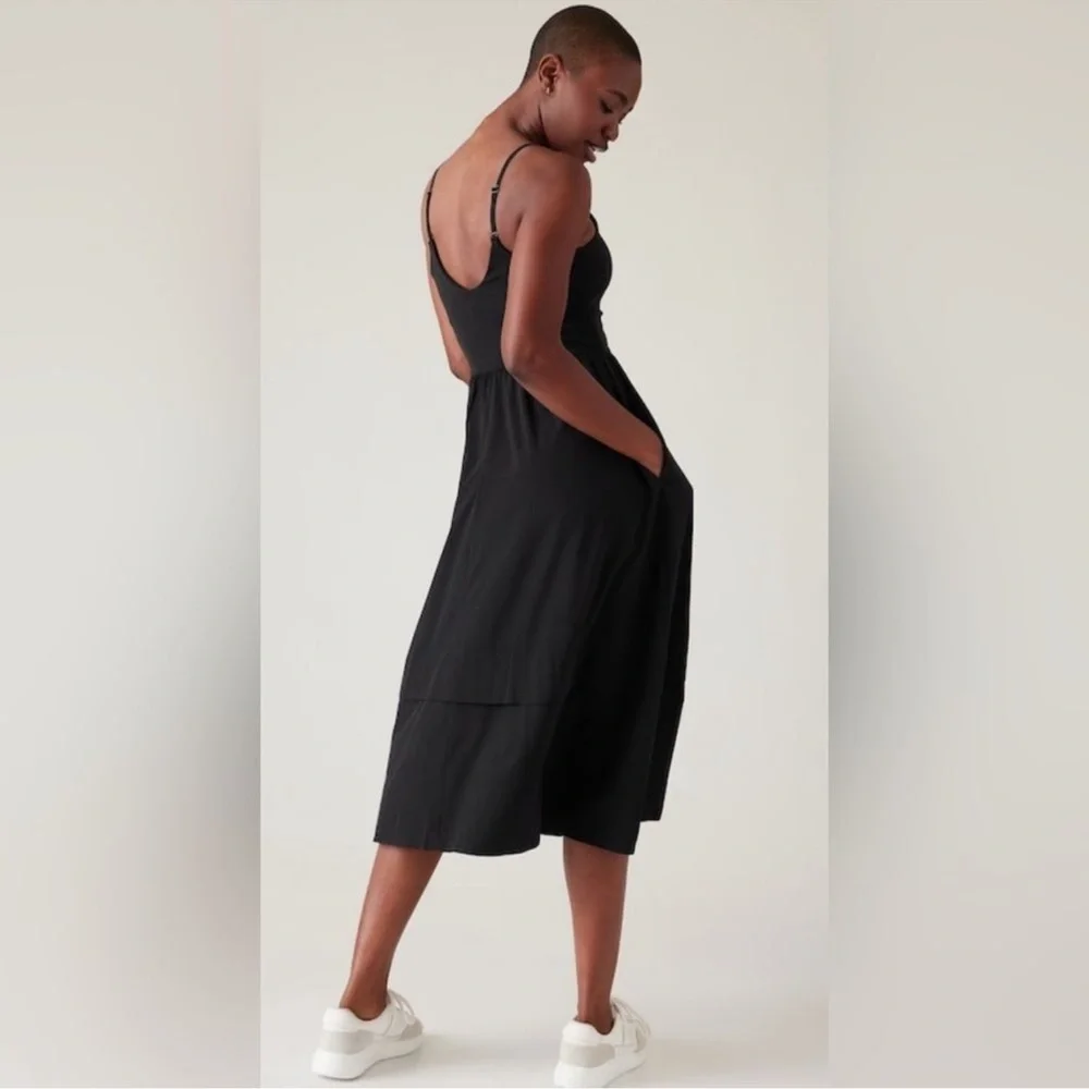 Athleta Elation V-Neck Hybrid Dress Black - Picture 2 of 16